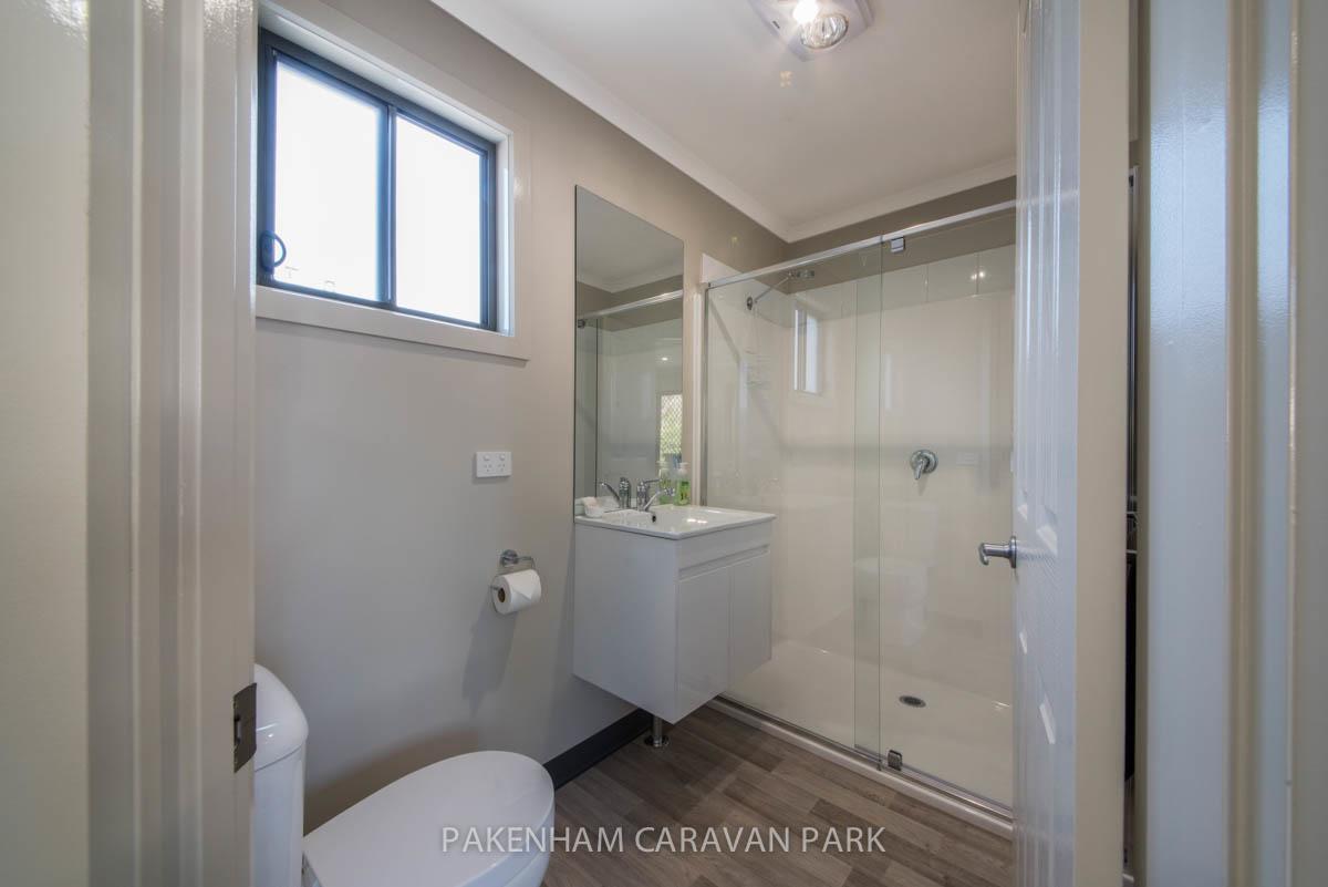 Готель Pakenham Caravan Park Екстер'єр фото